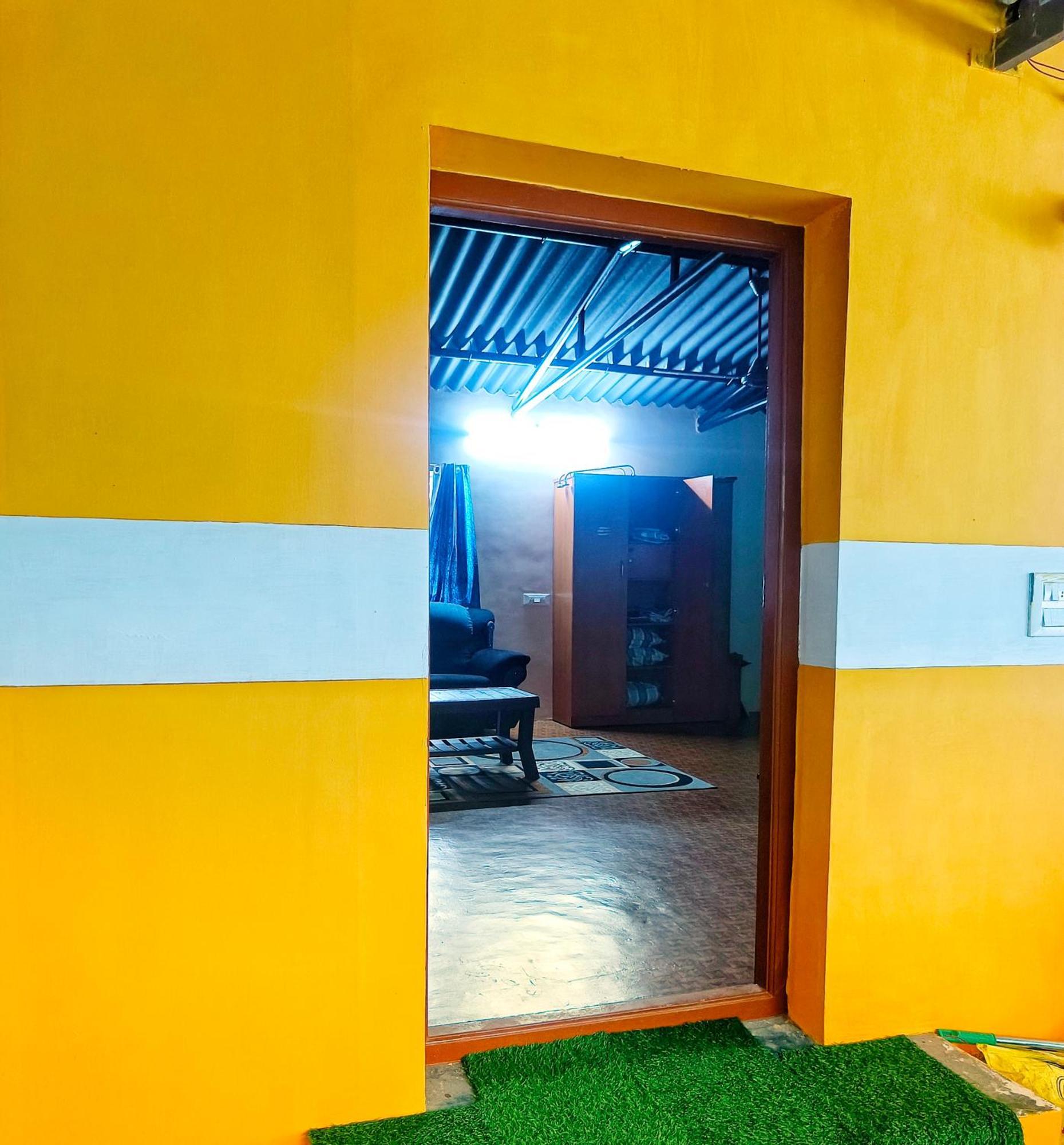Alāndurai Shivalaya Farmstay Located Amdist Coconut Farm With River Access Near Isha,Adiyogi,Siruvani מראה חיצוני תמונה