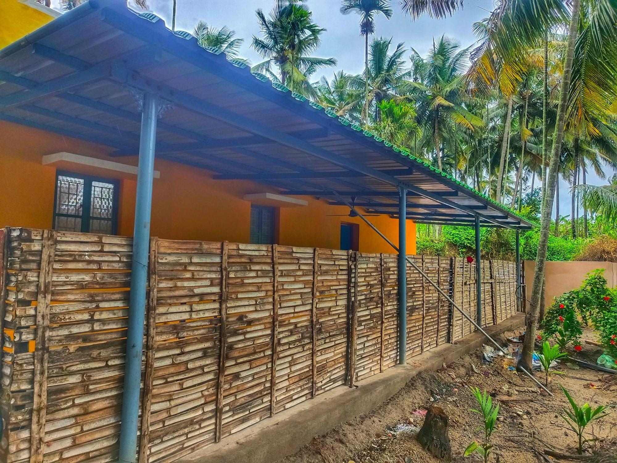 Alāndurai Shivalaya Farmstay Located Amdist Coconut Farm With River Access Near Isha,Adiyogi,Siruvani מראה חיצוני תמונה